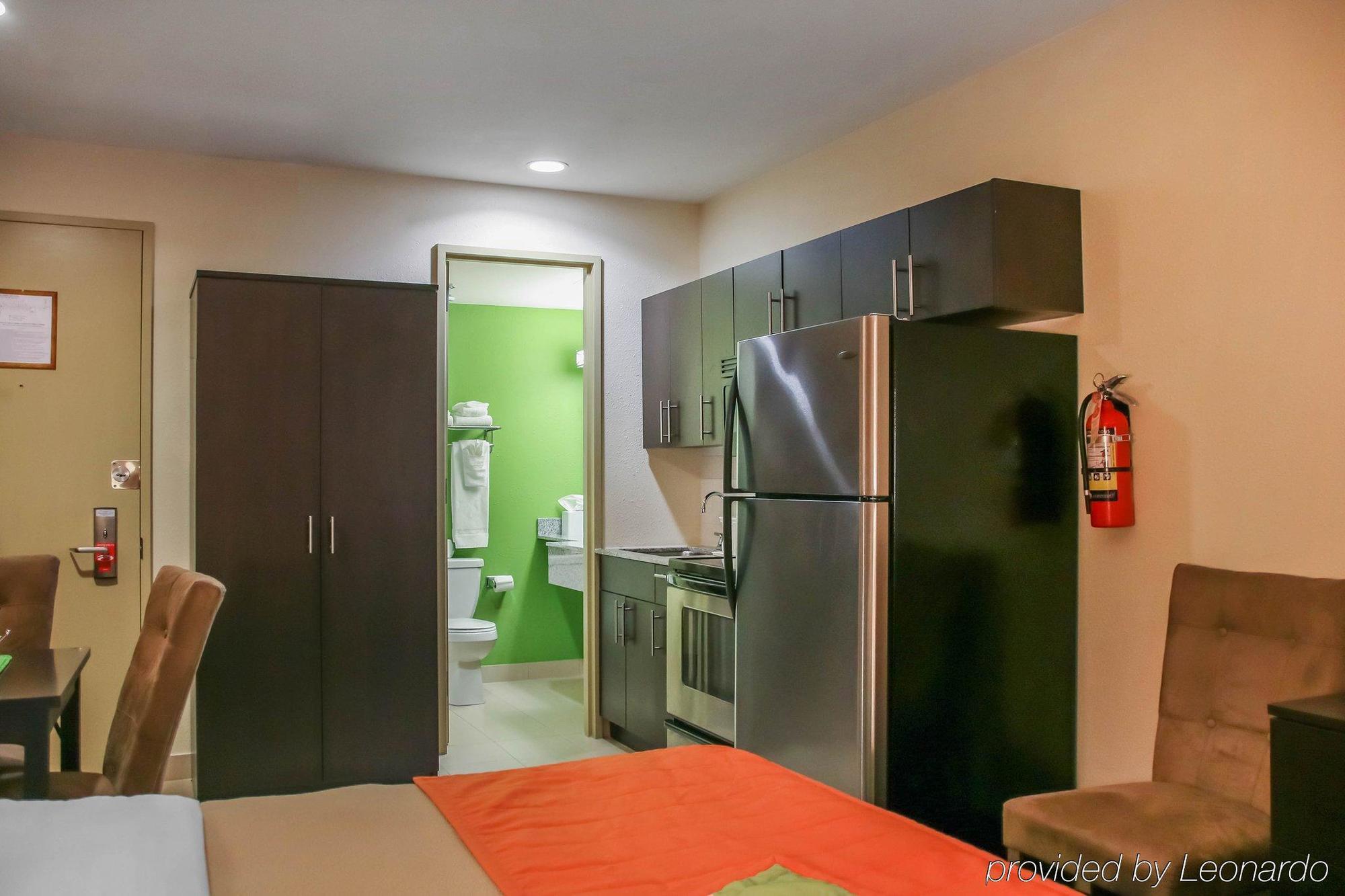 New Lodge Winnipeg Extérieur photo