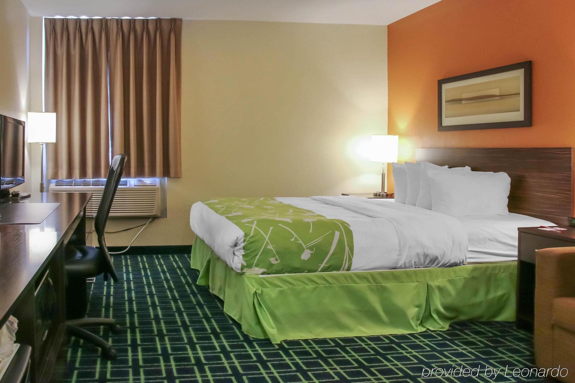 New Lodge Winnipeg Extérieur photo