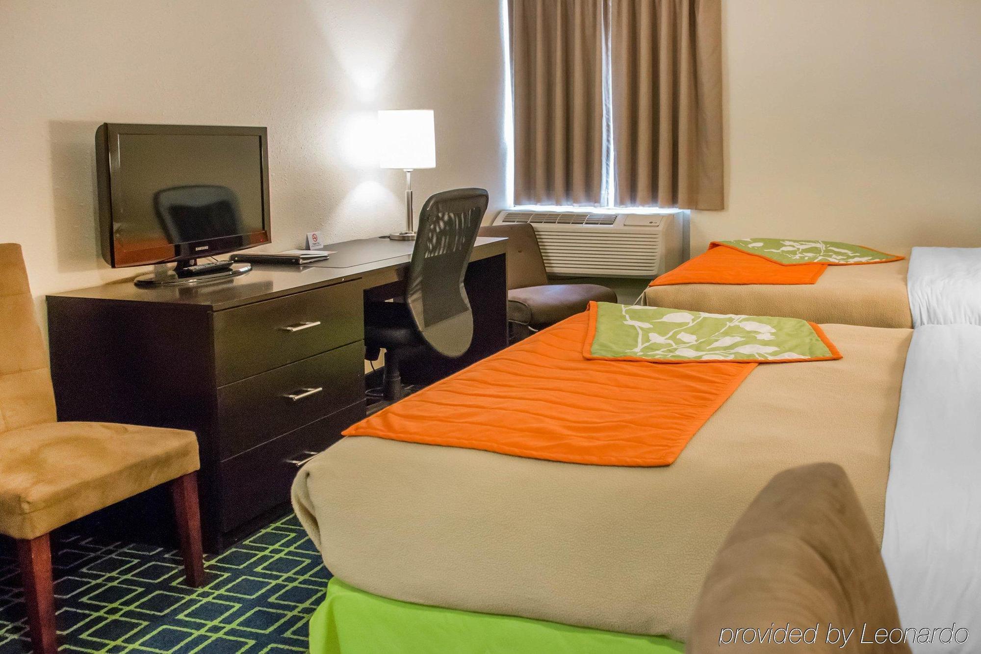 New Lodge Winnipeg Extérieur photo