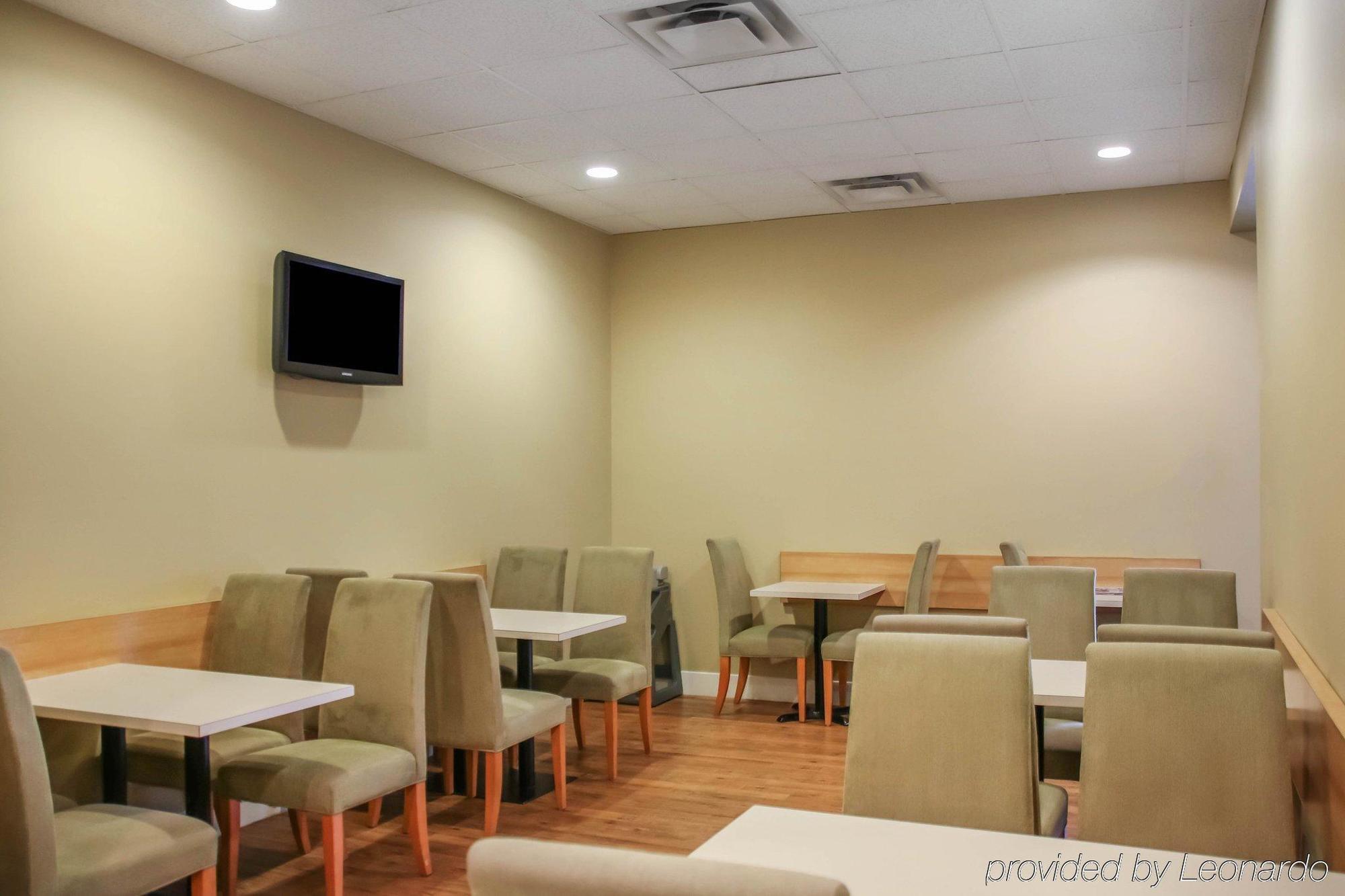New Lodge Winnipeg Extérieur photo