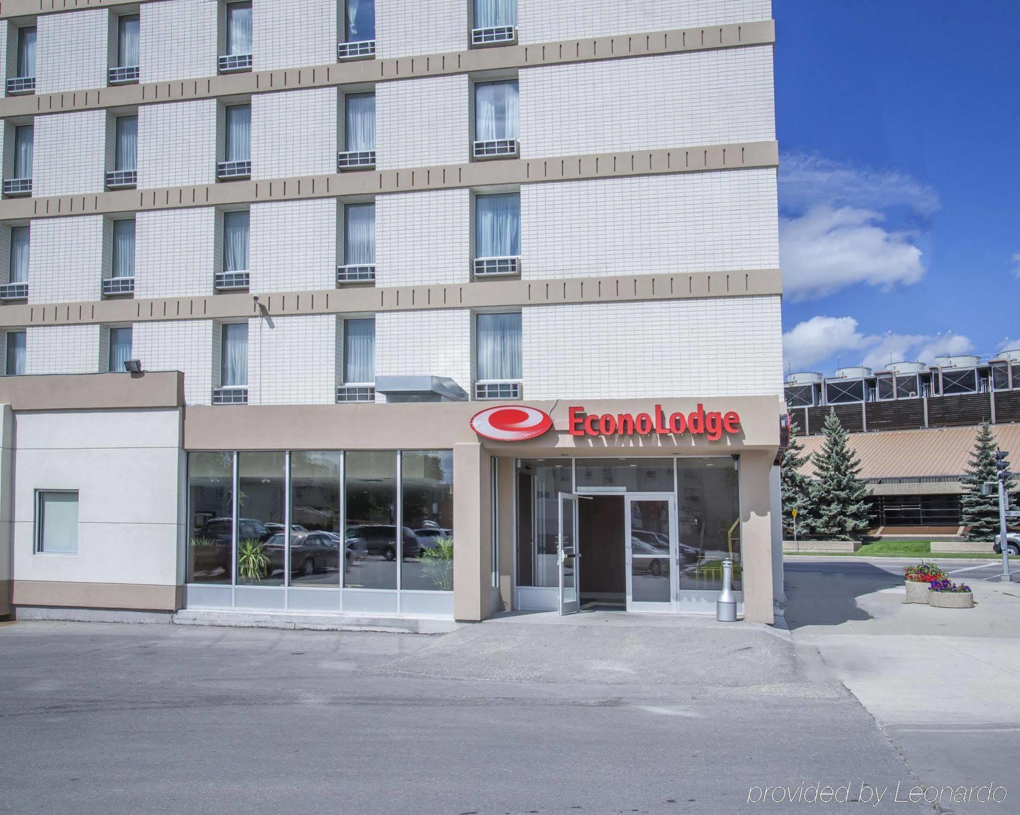 New Lodge Winnipeg Extérieur photo