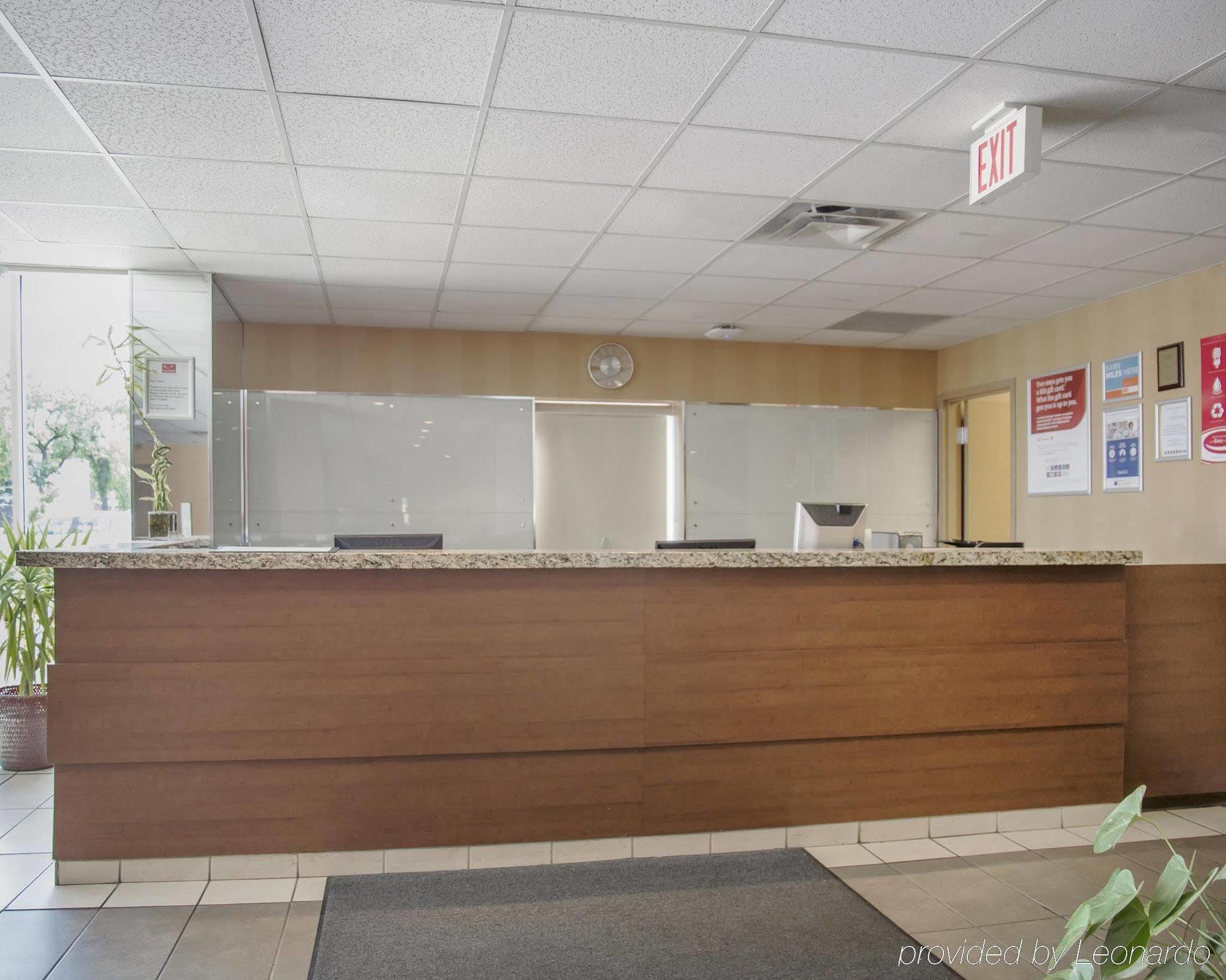 New Lodge Winnipeg Extérieur photo