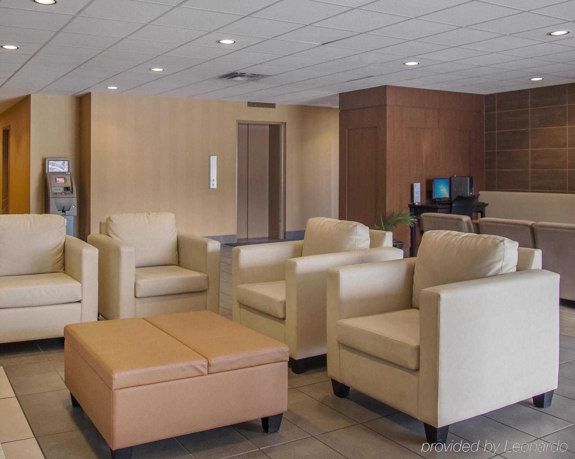 New Lodge Winnipeg Extérieur photo