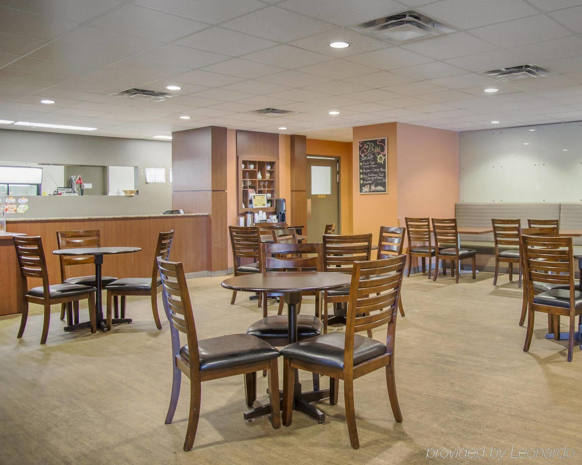 New Lodge Winnipeg Extérieur photo